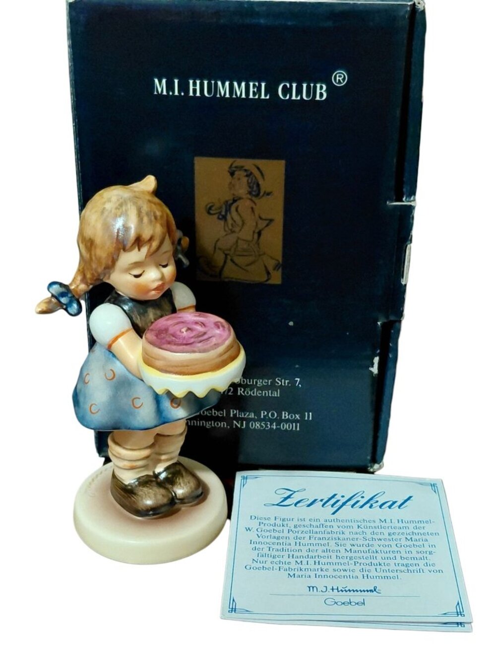 Vintage Hummel Figurine "Sweet As Can Be" #143 Hum 541 Exclusive Edition 4"